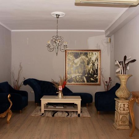 Theranda Boutique Hotel Tirana Exterior foto