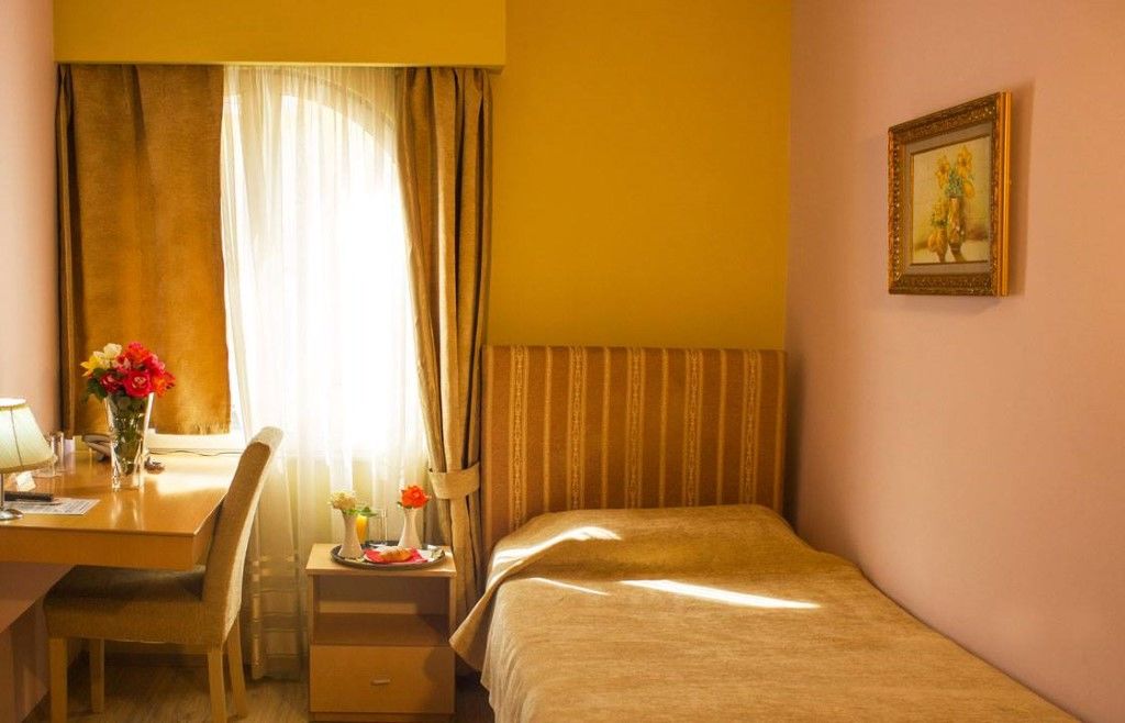 Theranda Boutique Hotel Tirana Exterior foto